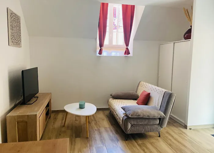 Les Appartements Du Vieux Poussan
